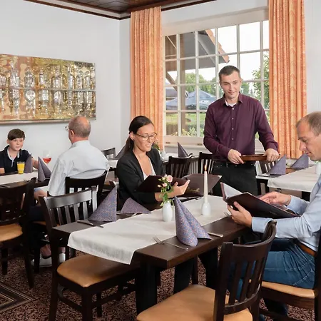 Und Restaurant Roebler Thor Hotel 3*